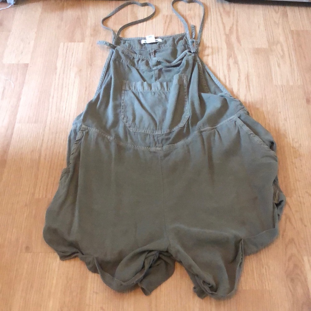 Olive green casual romper